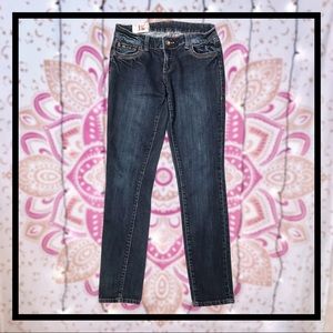 First Kiss Low Rise Skinny Jeans SZ 7 Juniors